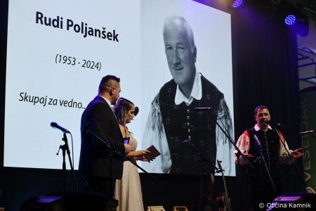 Ansambel bratov Poljanšek že 50 let navdihuje in zabava z nepozabnimi melodijami (50)